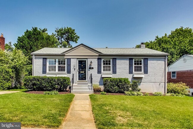 Building Photo - 4715 Oxbow Rd