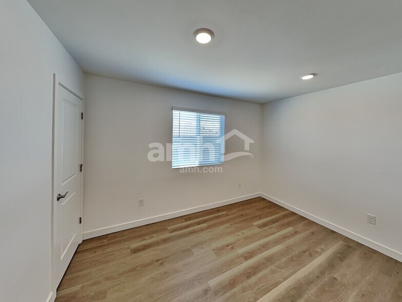Building Photo - 9699 N Rancho Lozano