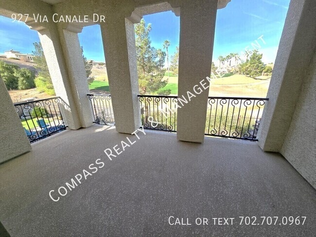 Building Photo - 927 Via Canale Dr