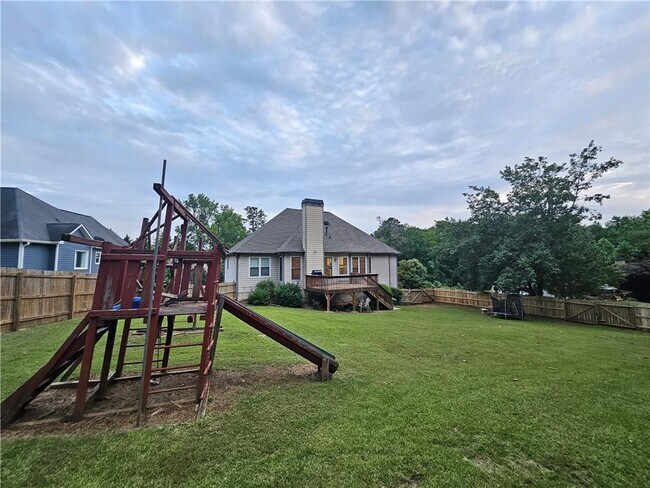 Building Photo - 144 Hunters Trce