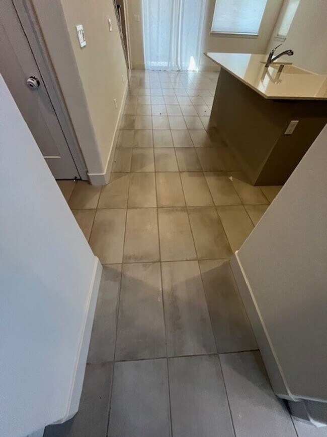 Building Photo - Coming Soon!