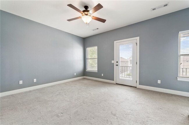 Building Photo - 5207 S 65th Pl
