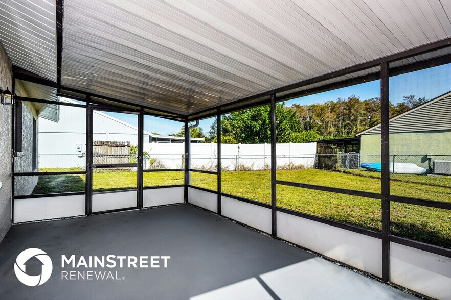 Building Photo - 15500 Spring Line Ln