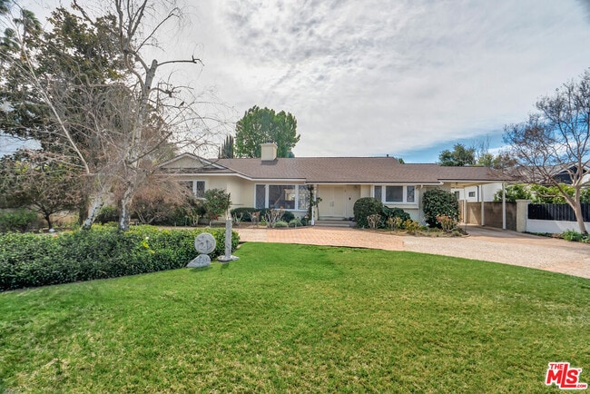 Building Photo - 19732 Henshaw St