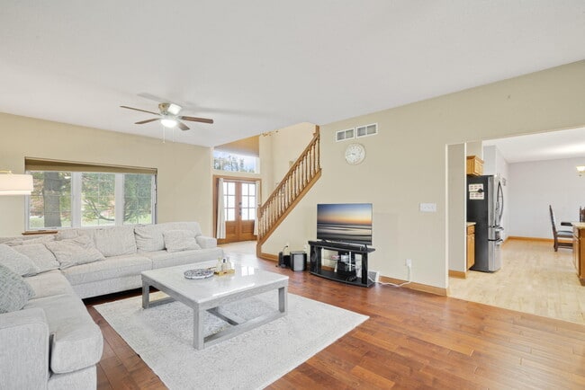 Building Photo - N54W16164 Westwind Dr