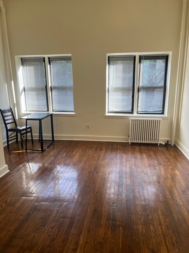 Building Photo - 553 W 148th St