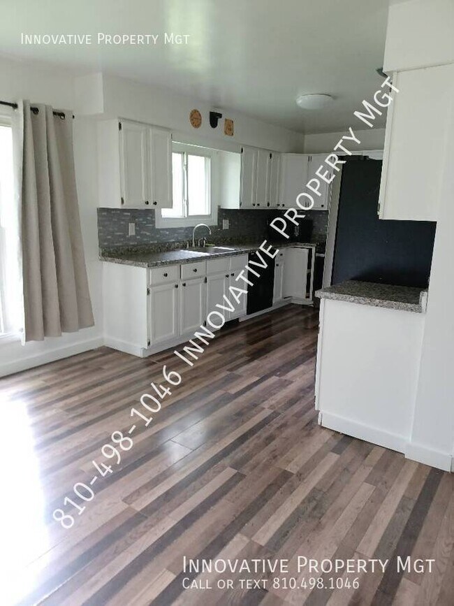 Building Photo - 5476 Westchester Dr