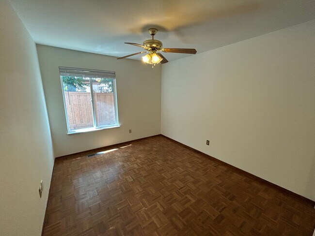 Building Photo - 3BR/2BA Single-Story Home in Walnut Creek’...