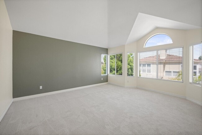 Building Photo - 13876 Lewiston St