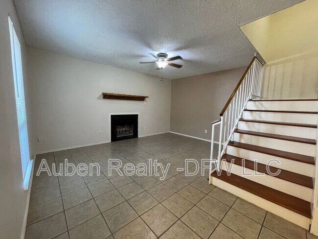 Building Photo - 5516 Lewis Ct