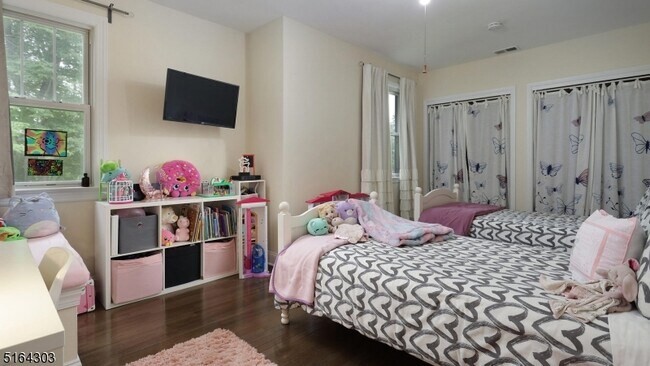 Building Photo - 1496 Washington Valley Rd