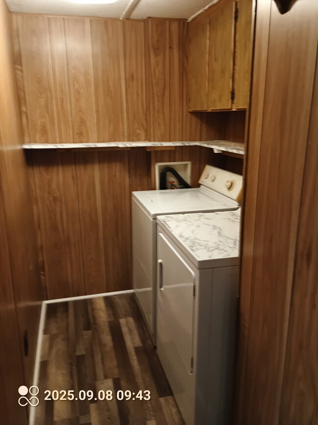 Building Photo - 251 Walnut Branch Dr