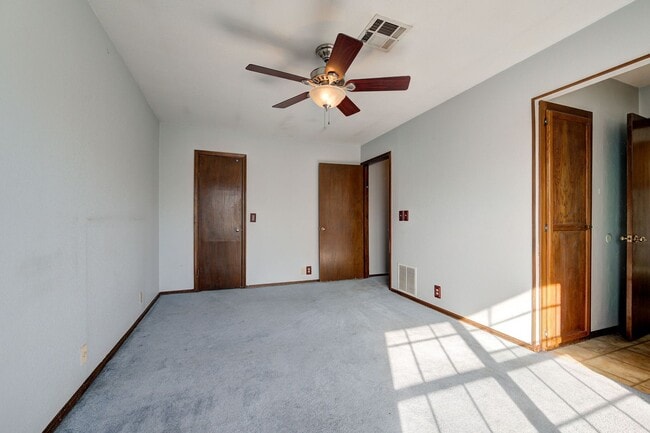 Building Photo - Cozy 2x1.5 Apartment in Oklahoma City loca...