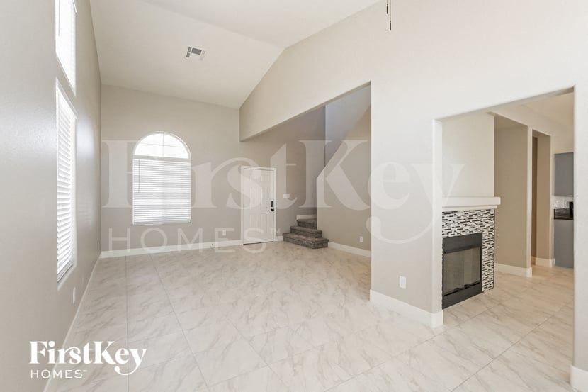 Building Photo - 817 Fort Mandan Ct