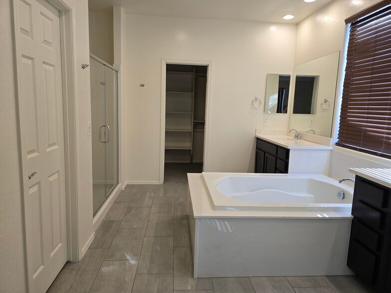 Primary Photo - 23138 E Camina Plata