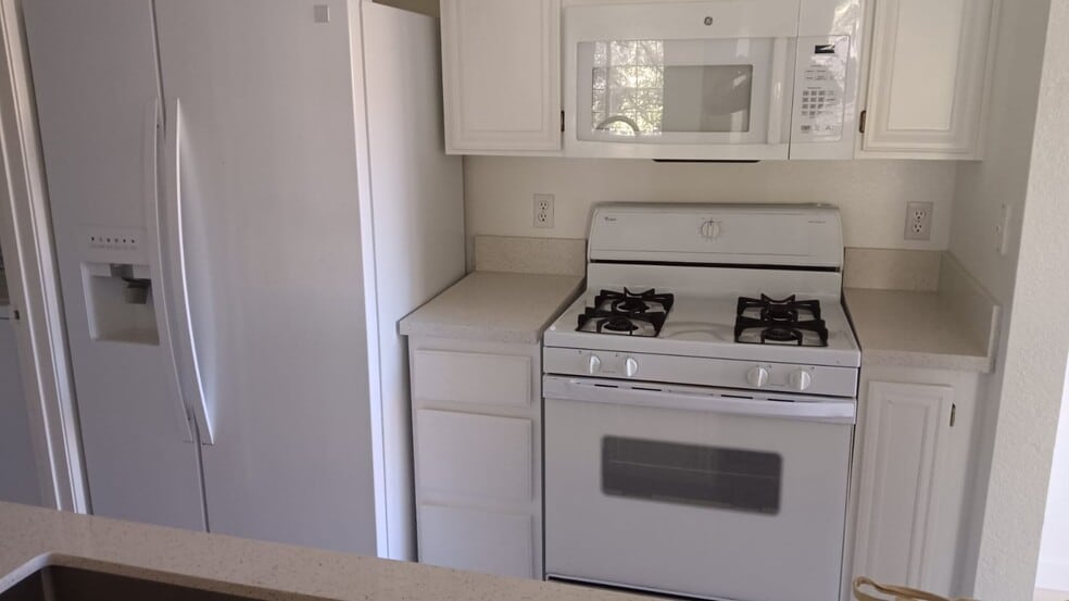 Building Photo - 1901 Villa Palms Ct