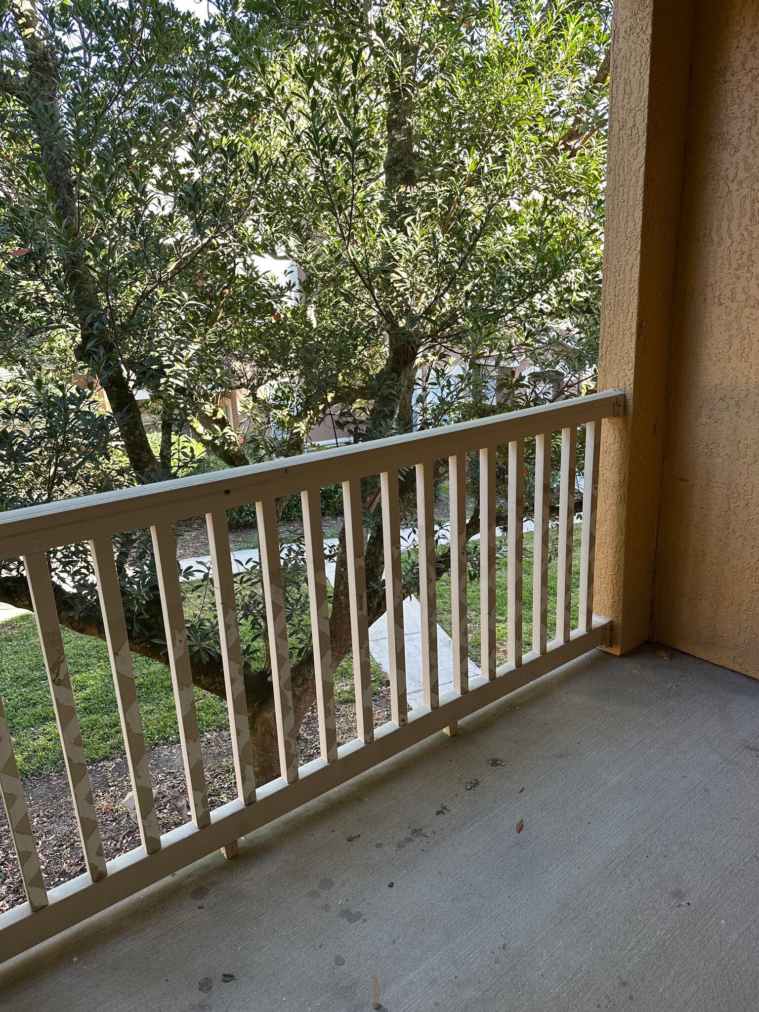 Building Photo - 8819 Villa View Cir
