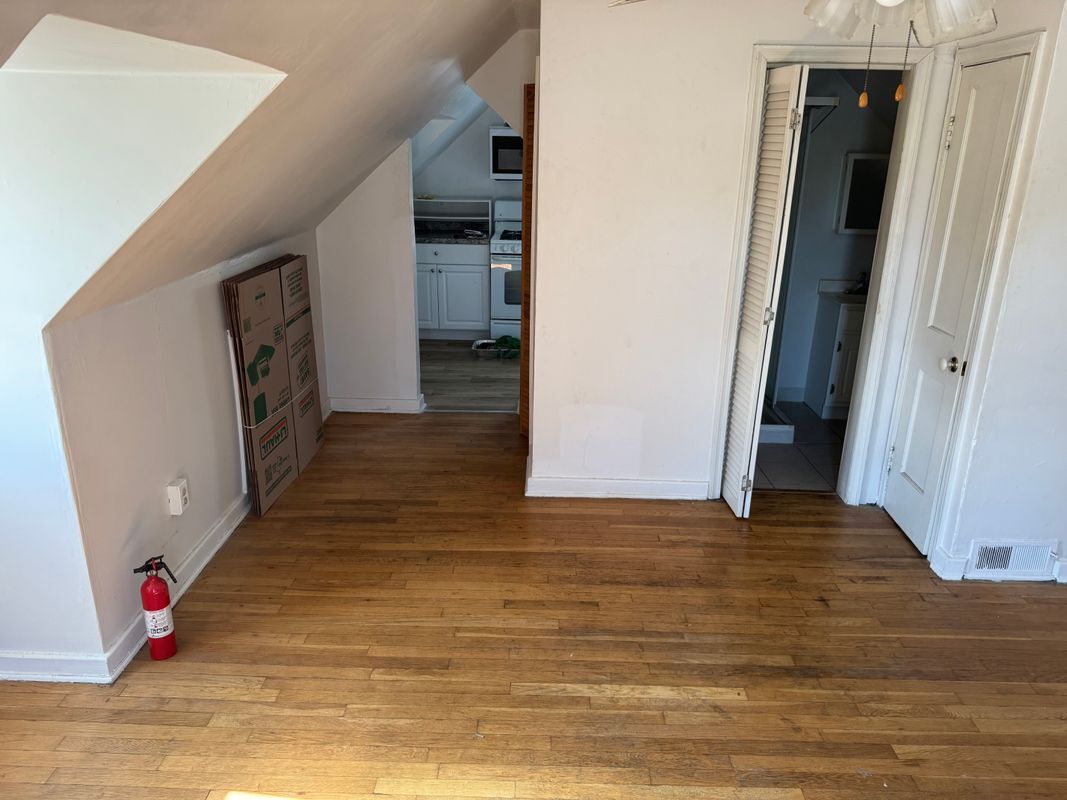 Building Photo - 2606 Wycliffe Rd