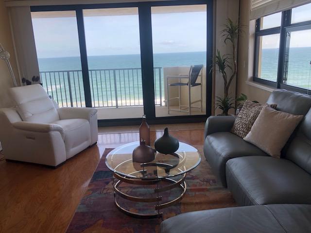 Living Room Ocean View - 1415 Ocean Shore Blvd