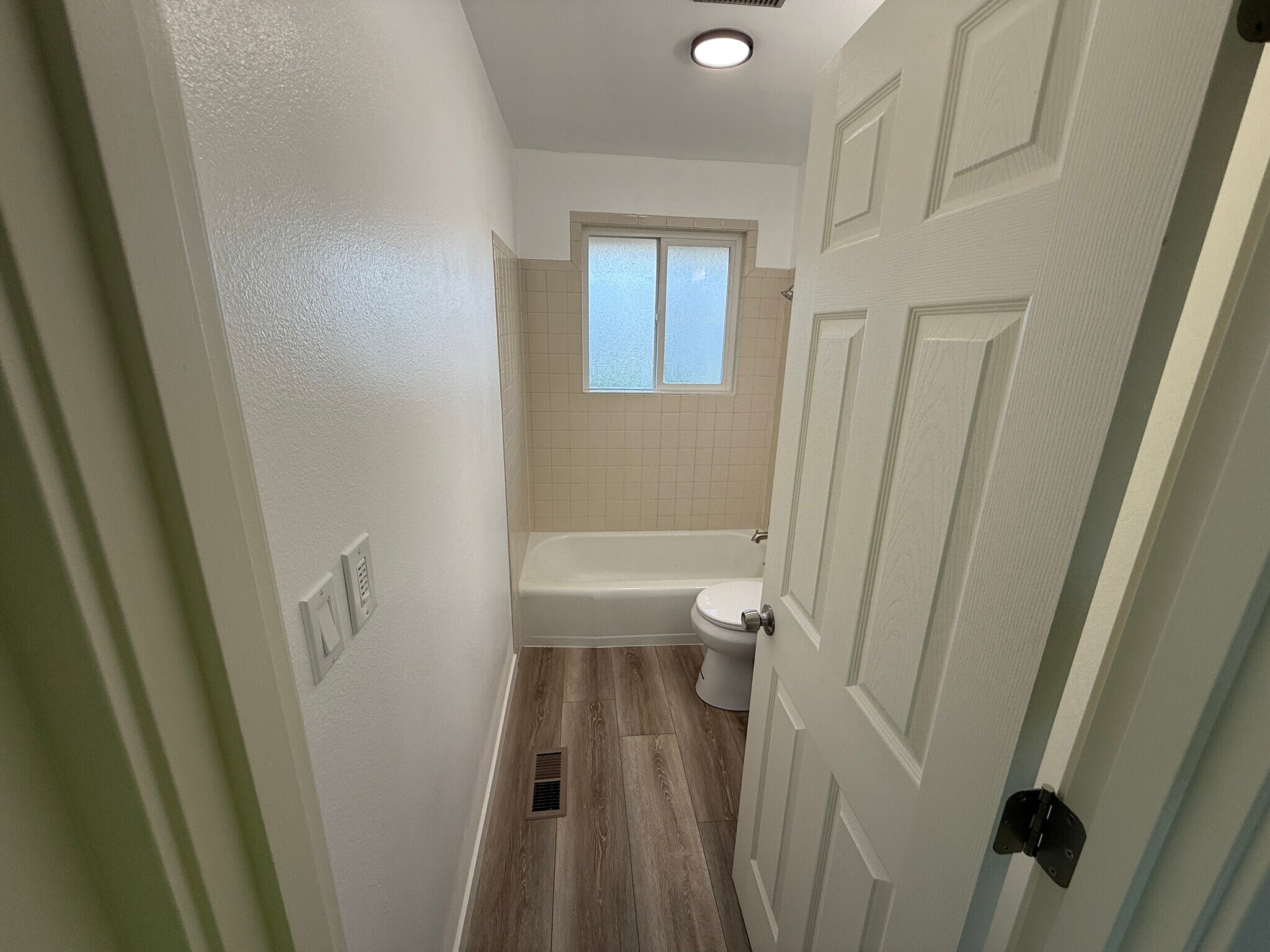 Building Photo - 406 N Morrison Rd