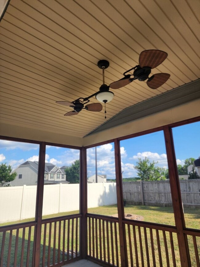 Building Photo - LEXINGTON PLANTATION