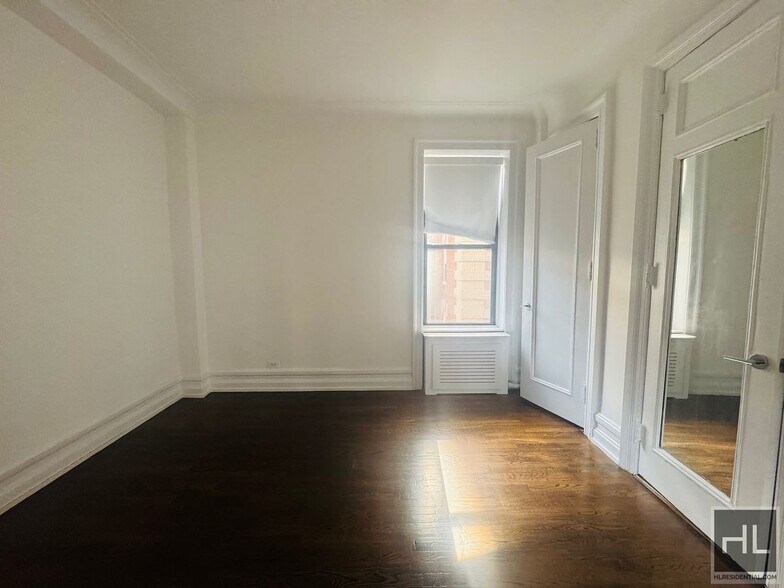 Building Photo - WEST 72 STREET