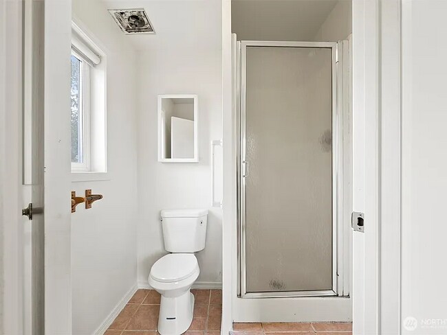 Building Photo - Ruth Duplex Unit A