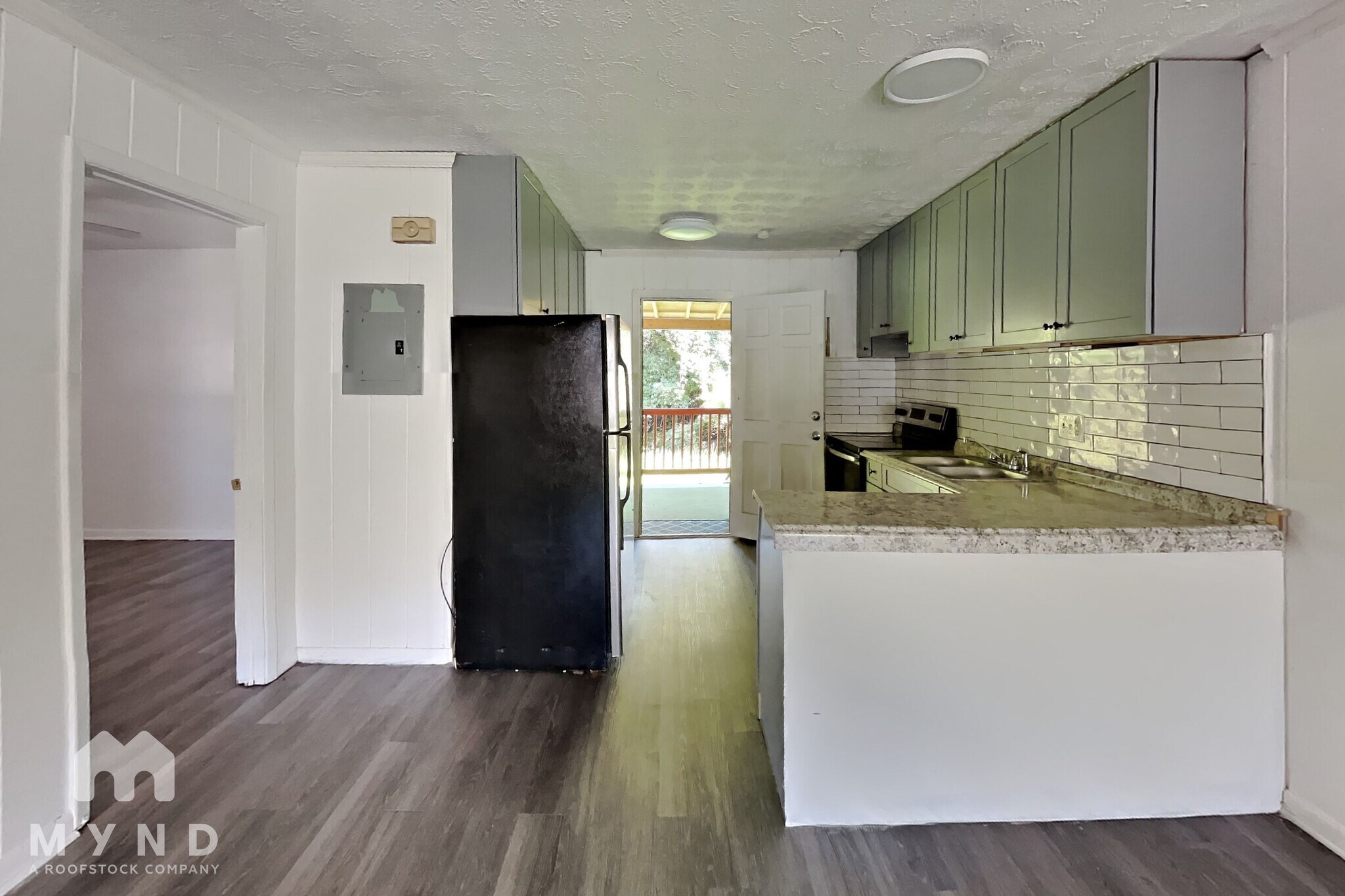 Building Photo - 1429 Vesta Ave
