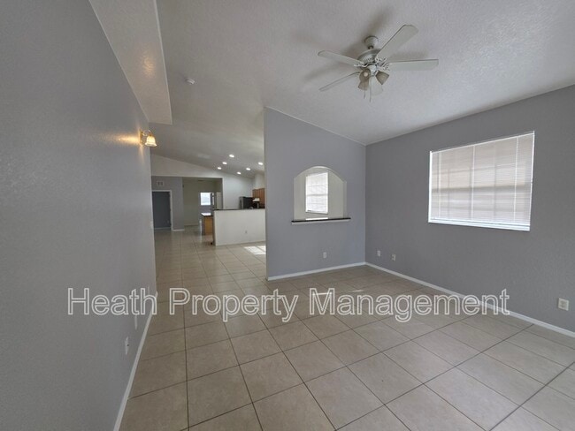 Building Photo - 5157 Rena St