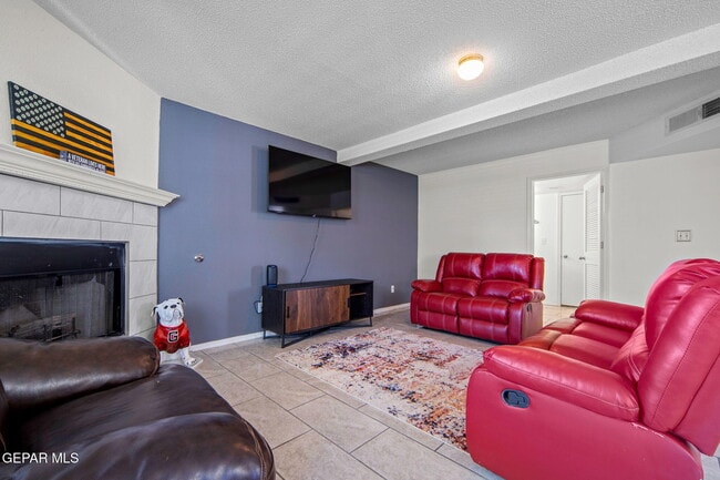 Building Photo - 14148 Patriot Point Dr