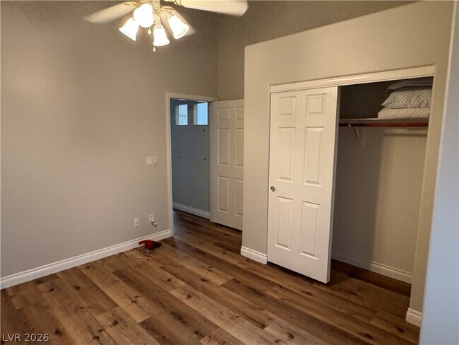 Building Photo - 3400 Wexford Ln