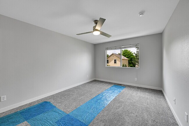 Building Photo - $2,550 - 3 Bed, 2.5 Bath Home in Fredrick ...
