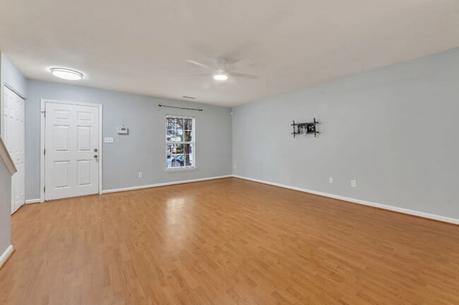 Building Photo - 3349 Tarleton W