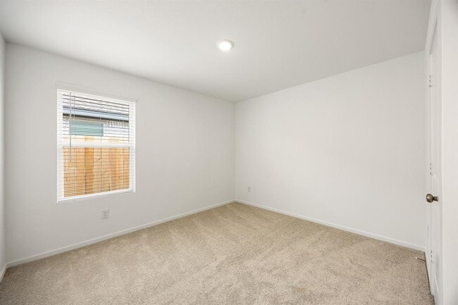 Building Photo - 27418 Sweetwater Bay Dr