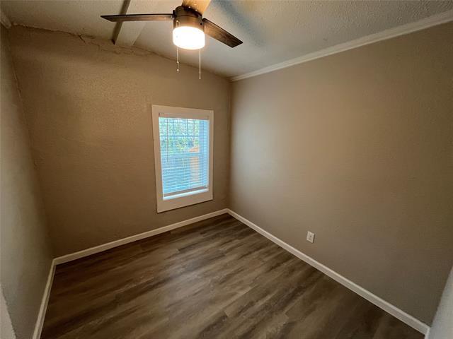 Building Photo - 917 Garden Dr