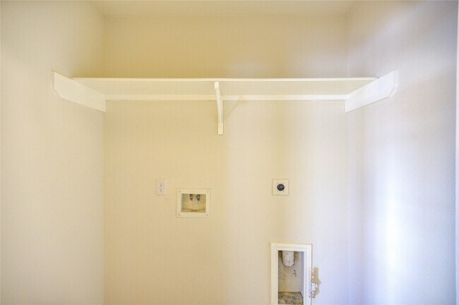 Building Photo - 19506 Lighthouse Scene Ln