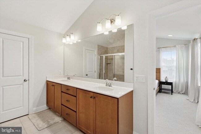 Building Photo - 209 Hillstone Cir