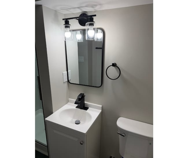 Building Photo - 4147 Doris Ave