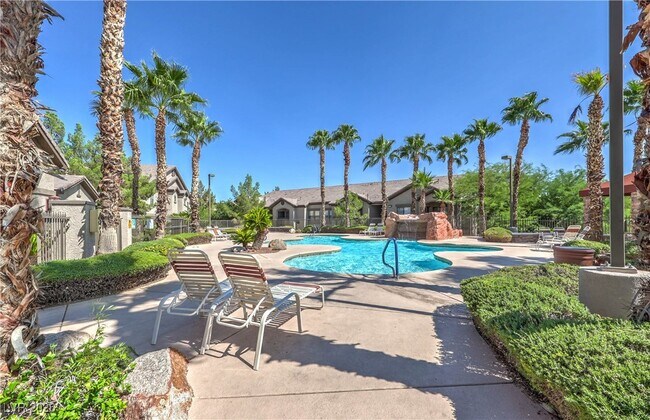 Building Photo - 8250 N Grand Canyon Dr