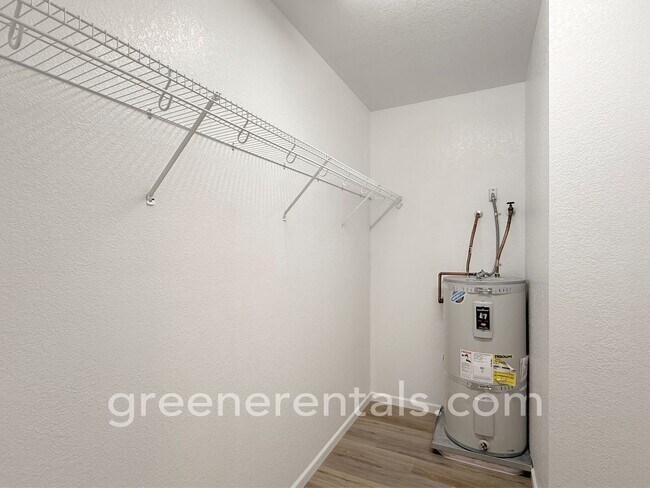 Building Photo - Spacious 2BR/2BA Rambler in Tumwater