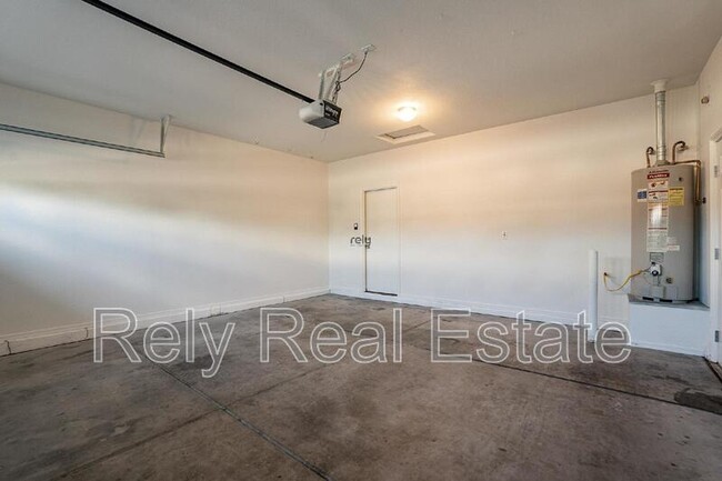 Building Photo - 4144 N Dania Ct