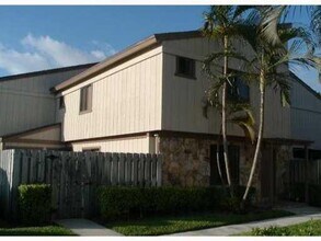 Building Photo - 11868 Sturbridge Ln