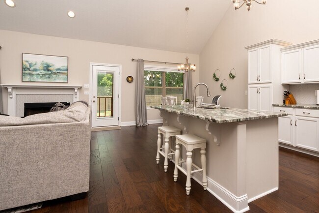 Building Photo - Beautiful 4-Bedroom Home with Bonus Room