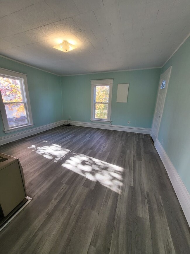 Building Photo - 233 Delaware Ave