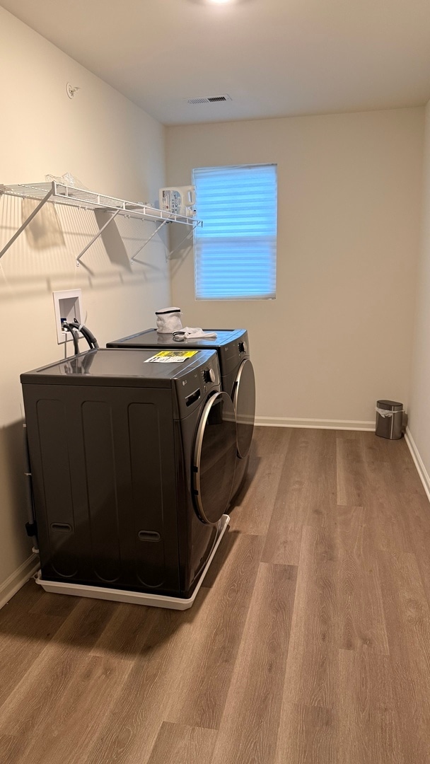 Building Photo - 1347 Tiger Lily Dr