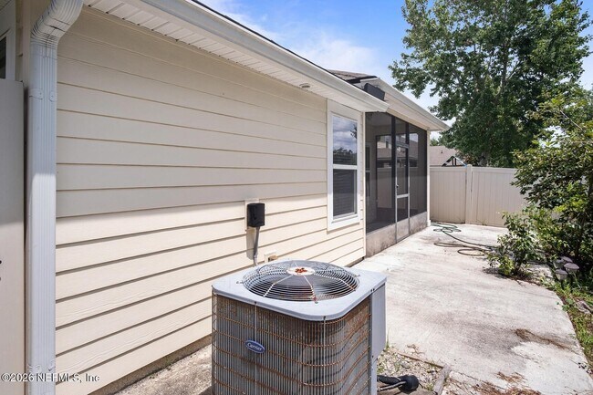 Building Photo - 3737 Coastal Cove Cir