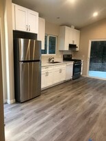 Building Photo - 4414 Deseret Dr