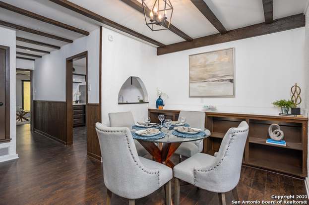 Building Photo - 1015 Cerro Alto Dr