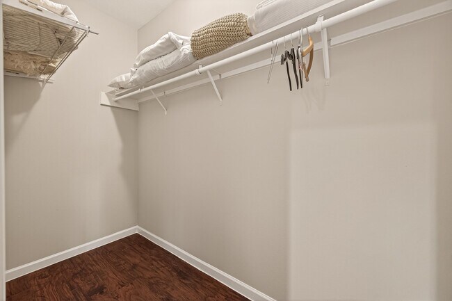 Building Photo - 2211 S Braeswood Blvd