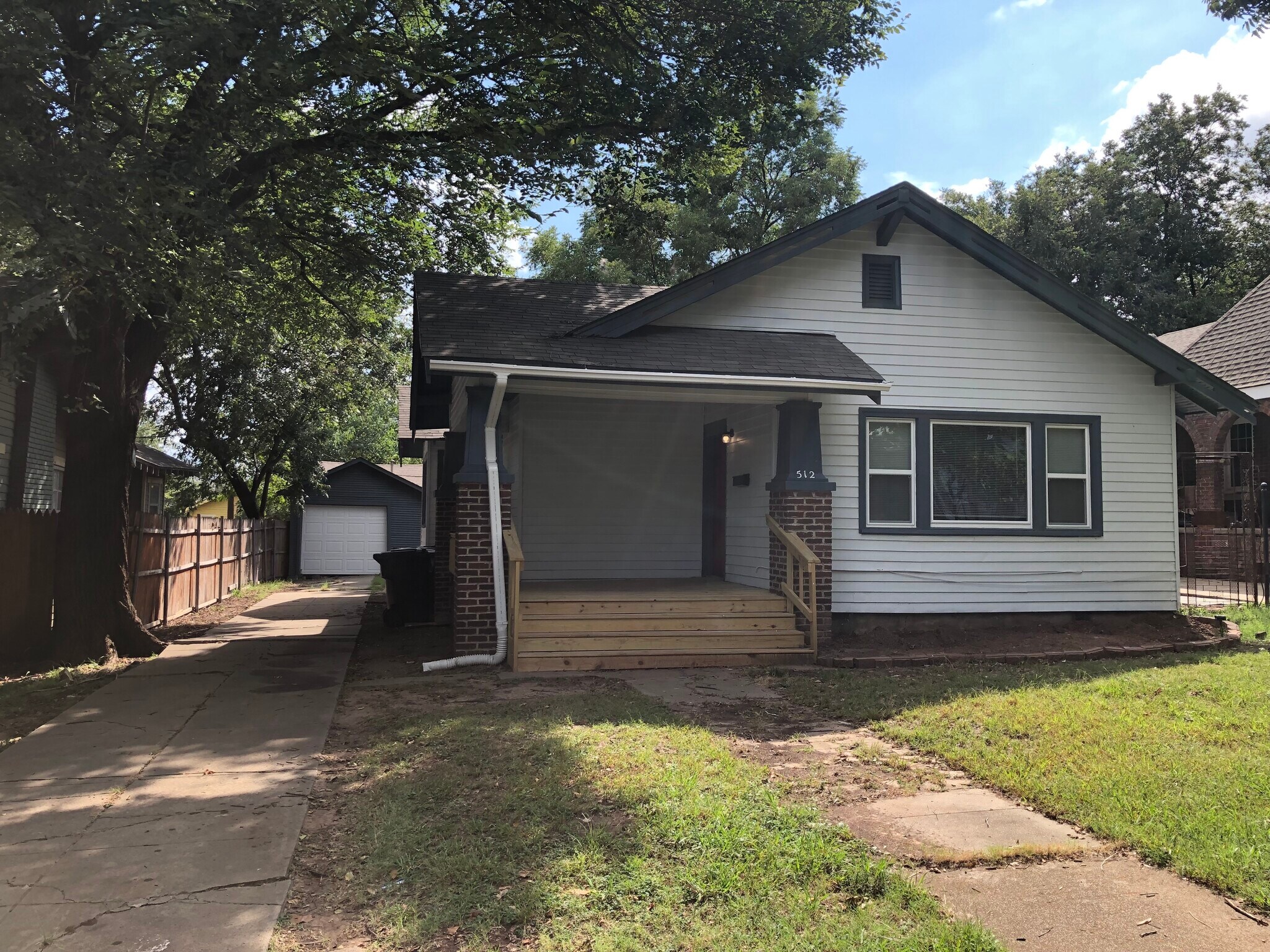 New decking and a big front porch! - 512 NW 31st St